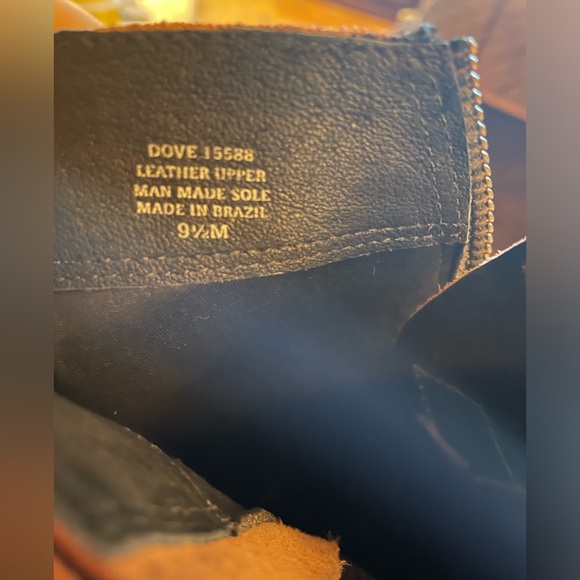 EUC Distressed brown Matisse Dove boots with zipper accents on both sides. - Picture 7 of 8